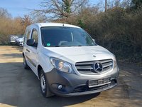 Pogled od napred  desno