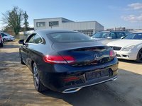 Pogled od pozadi levo