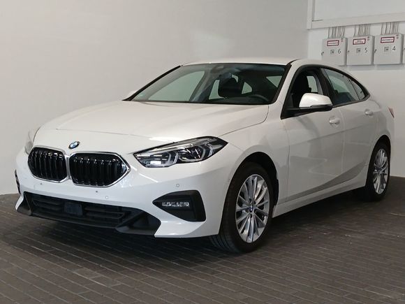 Widok z przodu po stronie lewej