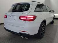 Pogled od pozadi desno