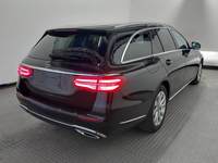 Widok z tyłu po stronie prawej