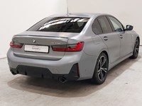 Aanzicht achter rechts