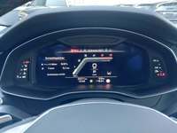 Pohled na přístrojovou desku