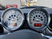 Pohled na přístrojovou desku