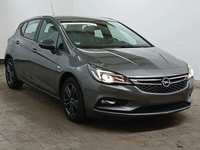 Pogled desno spredaj