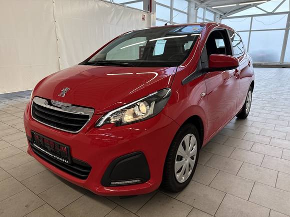 Pogled od napred levo