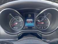 Pohled na přístrojovou desku