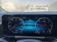 Pogled na kombinovani instrument