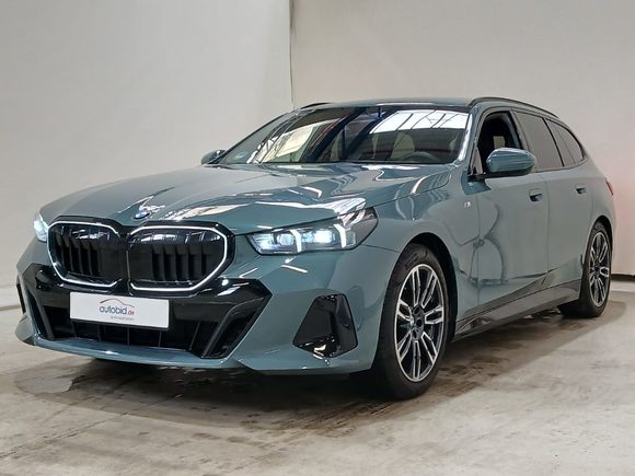 Pogled od napred levo