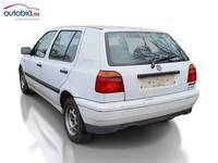 Widok z tyłu po stronie lewej