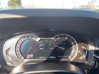 Pogled na kombinovani instrument