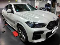 Pogled desno spredaj