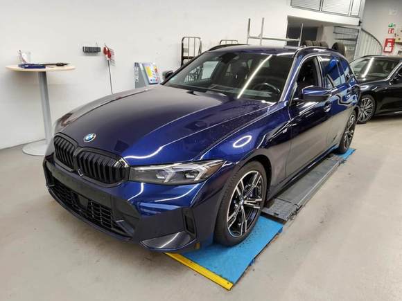 Pogled od napred levo