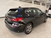 Pogled od pozadi desno