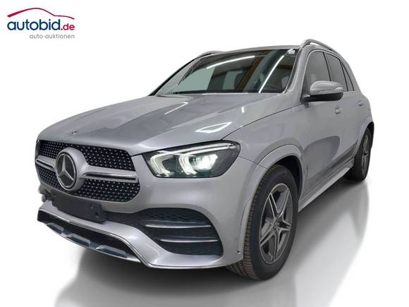 Pogled od napred levo