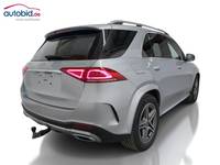 Pogled od pozadi desno