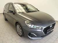 Pogled desno spredaj