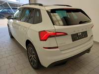 Vista traseira esquerda