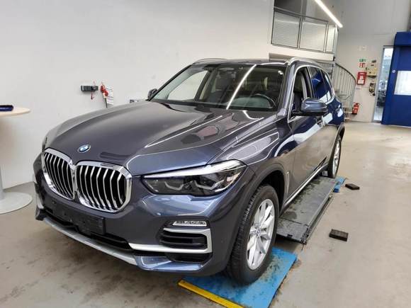 Widok z przodu po stronie lewej