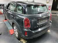 Widok z tyłu po stronie lewej