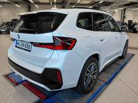 Pogled od pozadi desno