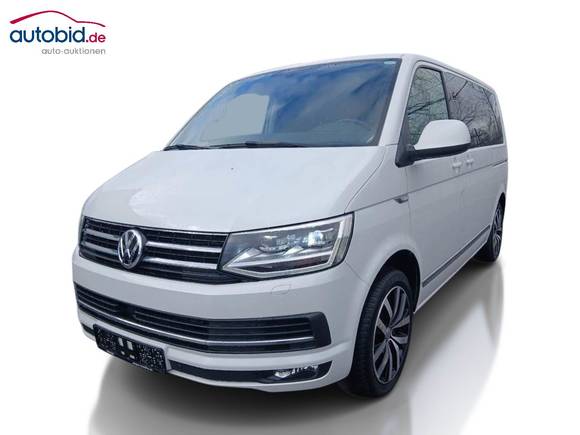 Skats no kreisās puses priekšā