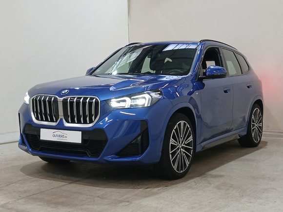 Вид спереди слева