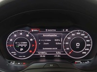 Pohled na přístrojovou desku