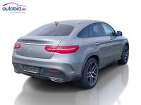 Widok z tyłu po stronie prawej