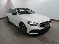 Pogled sprijeda desno