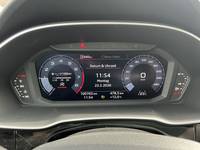 Pohled na přístrojovou desku