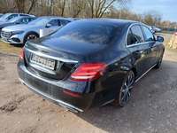 Aanzicht achter rechts