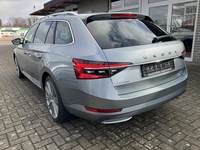 Aanzicht achter links