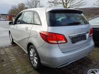 Aanzicht achter links