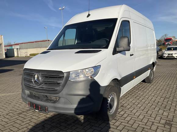 Náhled zpředu zleva