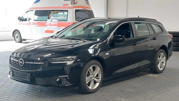 Pogled od napred levo