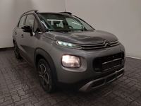 Náhled zpředu zprava