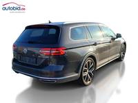 Pogled od pozadi desno