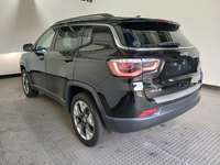 Вид сзади слева