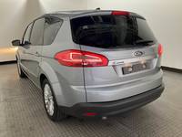 Вид сзади слева