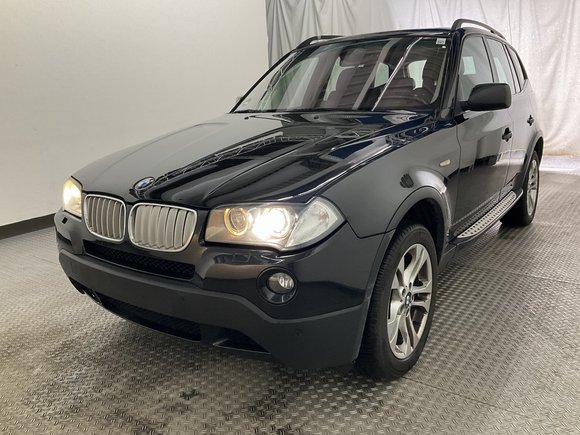 Pogled sprijeda lijevo