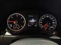 Pohled na přístrojovou desku