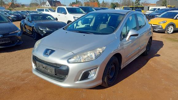 Widok z przodu po stronie lewej