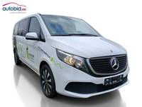 Pogled sprijeda desno