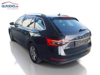 Widok z tyłu po stronie lewej