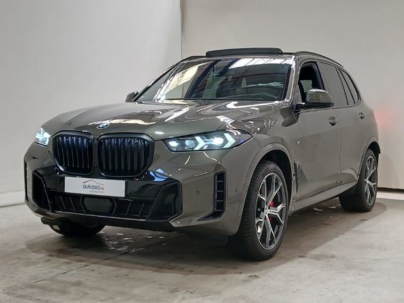 Pogled od napred levo