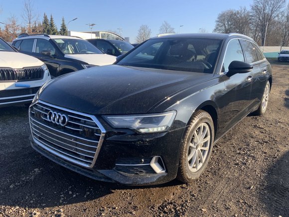 Pogled od napred levo