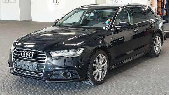 Pogled od napred levo