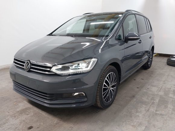 Pogled od napred levo