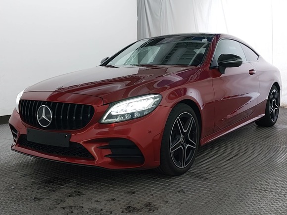 Pogled sprijeda lijevo